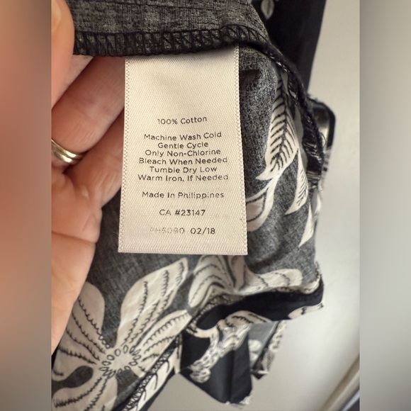 Talbots Flare Pleated Skirt Women’s SZ 10 Black White Floral Cotton MIDI Summer - Picture 3 of 8